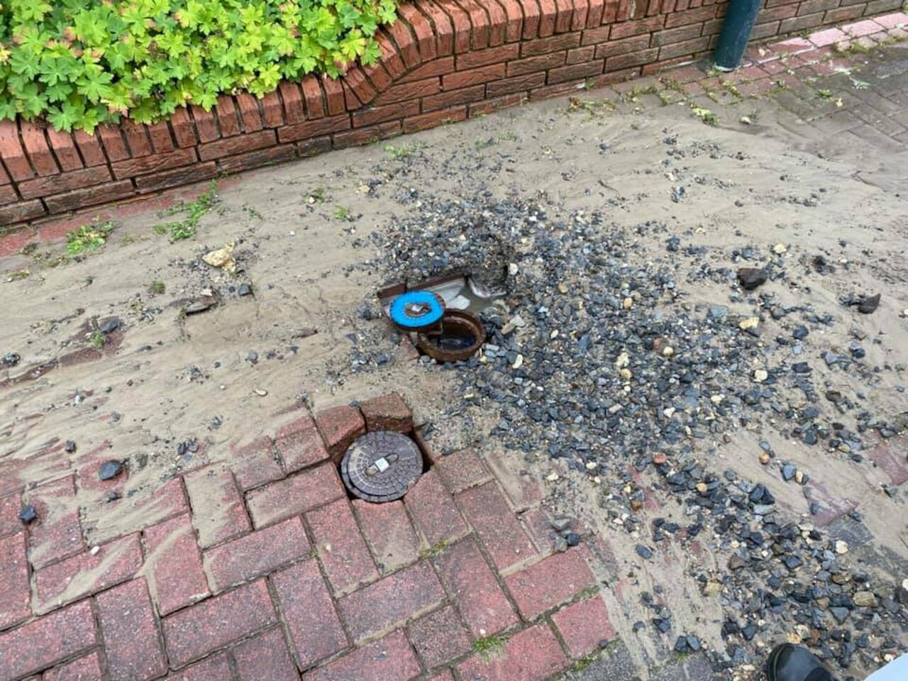 Einsatzmeldung: Wasserrohrbruch am Tiefen Weg Image 5