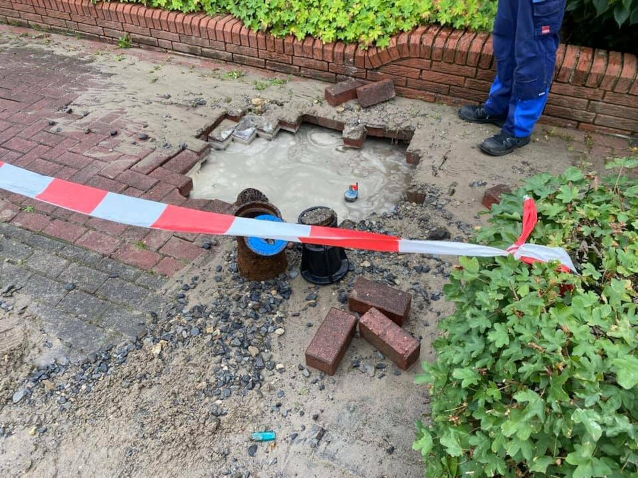 Einsatzmeldung: Wasserrohrbruch am Tiefen Weg Image 6