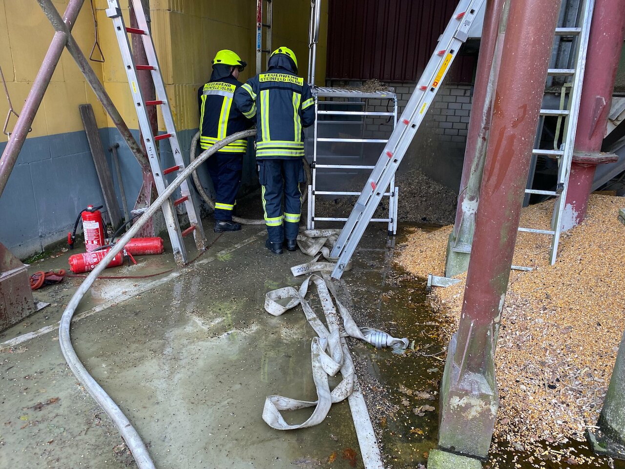Einsatzmeldung: Feuer in Futtermitteltrocknungsanlage Image 5
