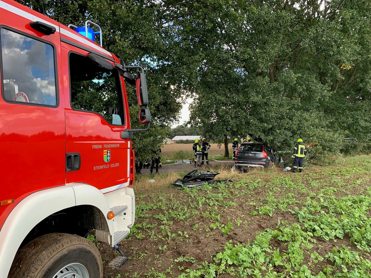 Einsatzmeldung: Schwerer Verkehrsunfall in Mühlen mit vier lebensgefährlich verletzten Personen Image 3
