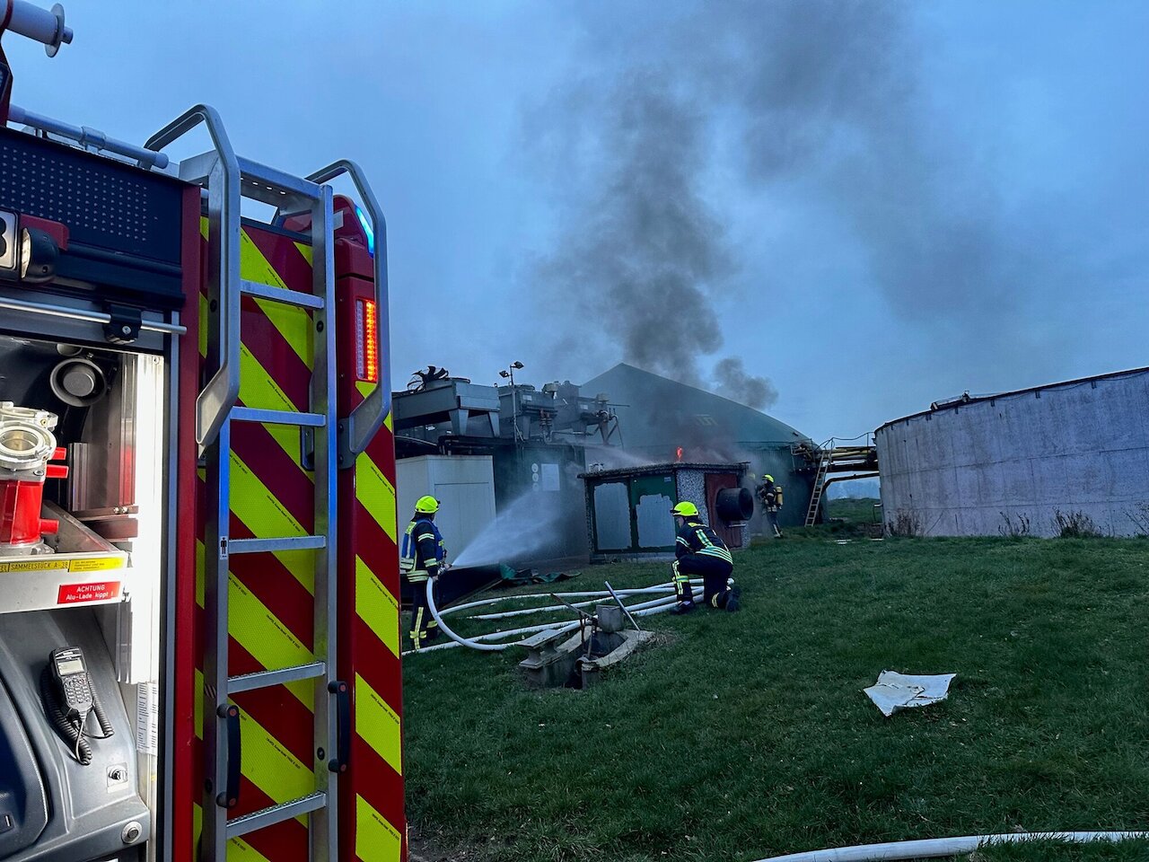 Einsatzmeldung: Trafobrand an Biogasanlage Image 1