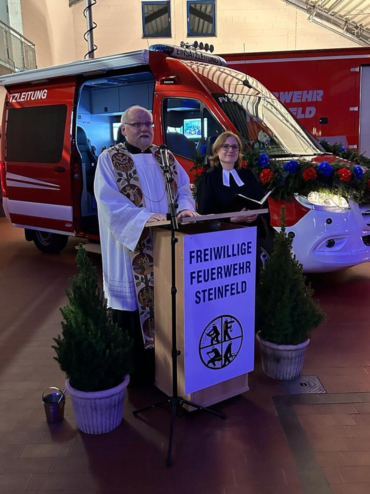 Feierliche Übergabe und Segnung Image 8