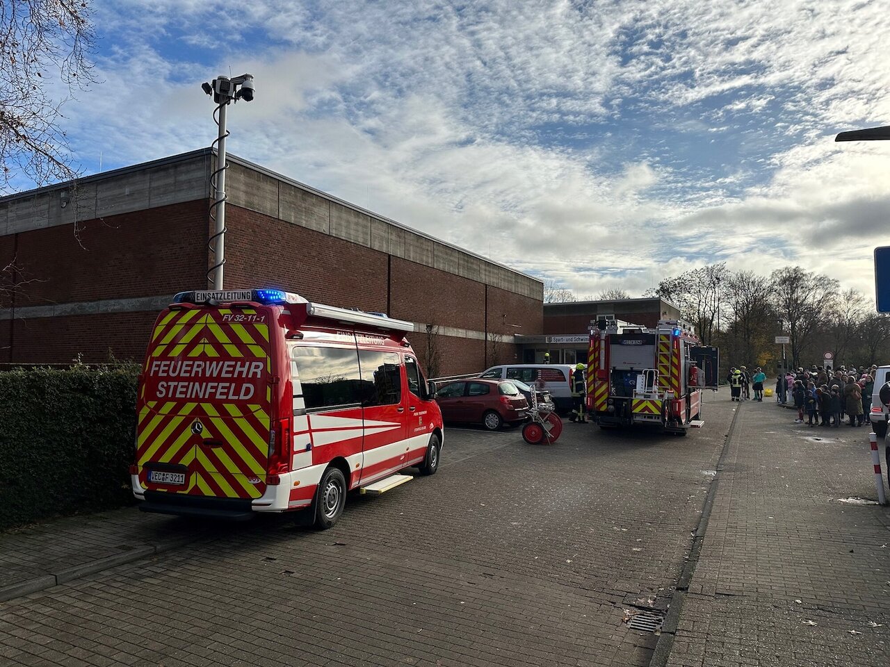 Kabelbrand in großer Sporthalle Image 1