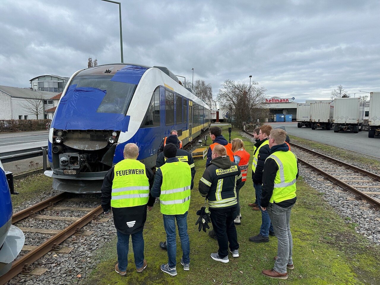 Richtiges Vorgehen bei Bahnunfällen konnten wir am Samstag bei der Nordwestbahn in Osnabrück üben. Image 2
