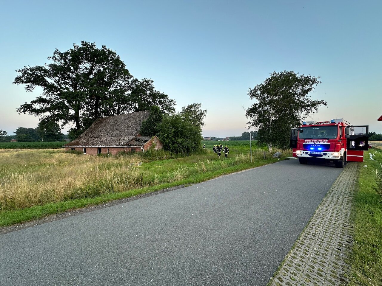 Rauchentwicklung in leerstehendem Haus erfolgreich bekämpft Image 3