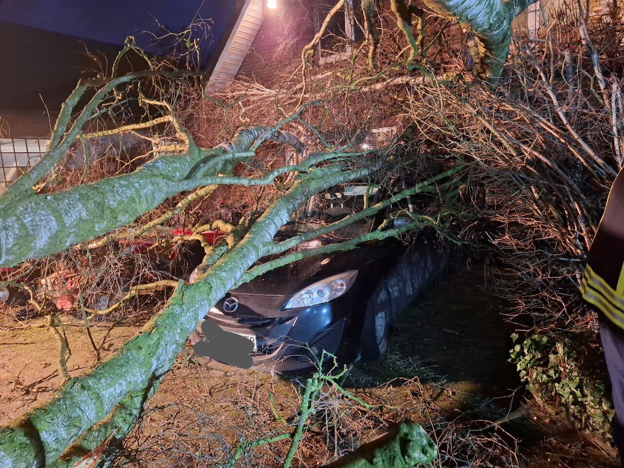 Sturmtief „Bernd“ sorgt für mehrere Einsätze der Feuerwehr Steinfeld Image 1