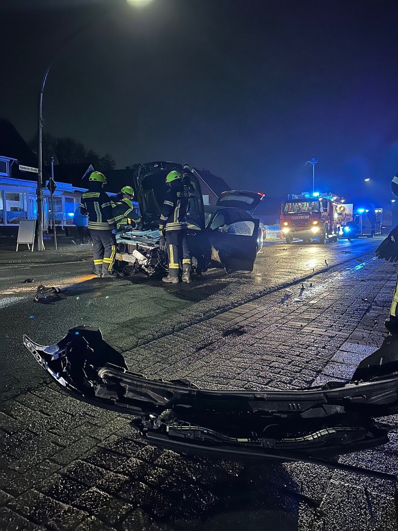 Trümmerfeld auf der Handorfer Straße Image 1