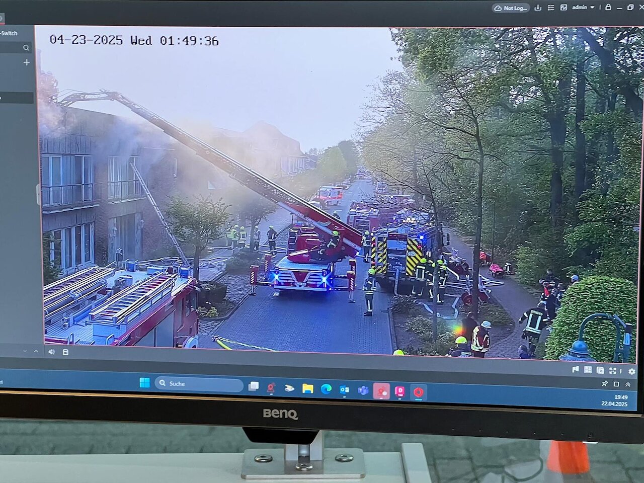 Zugübung mit Realitätsnähe: Explosion in Wohnhaus fordert volles Zusammenspiel aller Einheiten Image 13