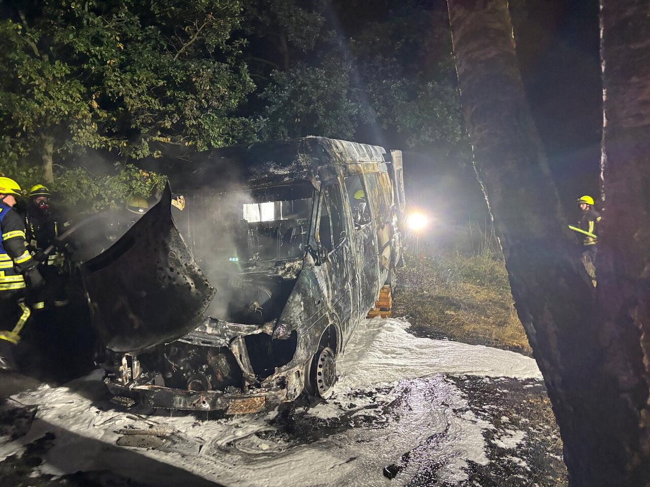 Transporter in Vollbrand Image 3