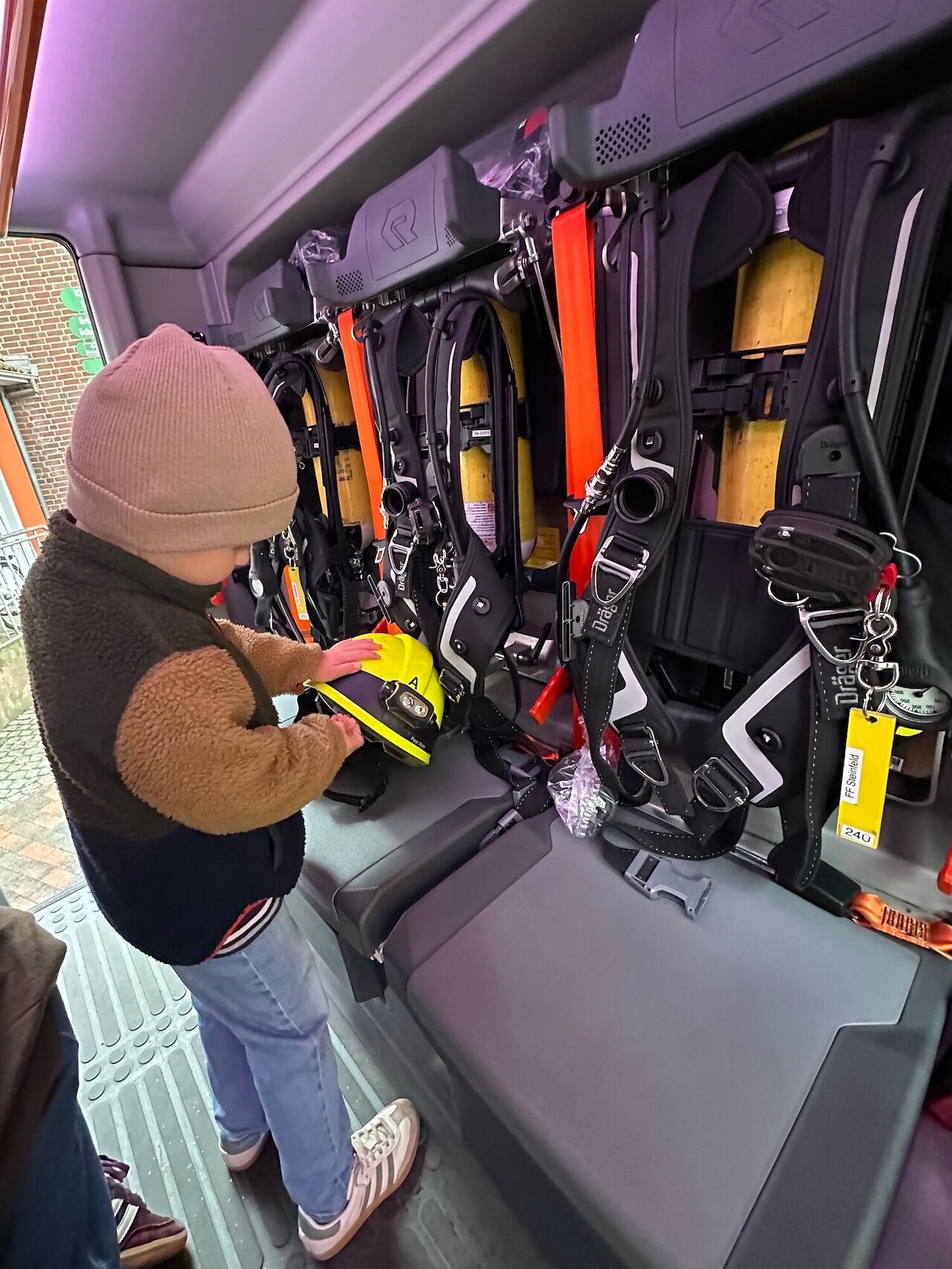 Begeisterung, Wissen und Sicherheit – Erfolgreiche Brandschutzerziehung bei der Feuerwehr Steinfeld Image 1