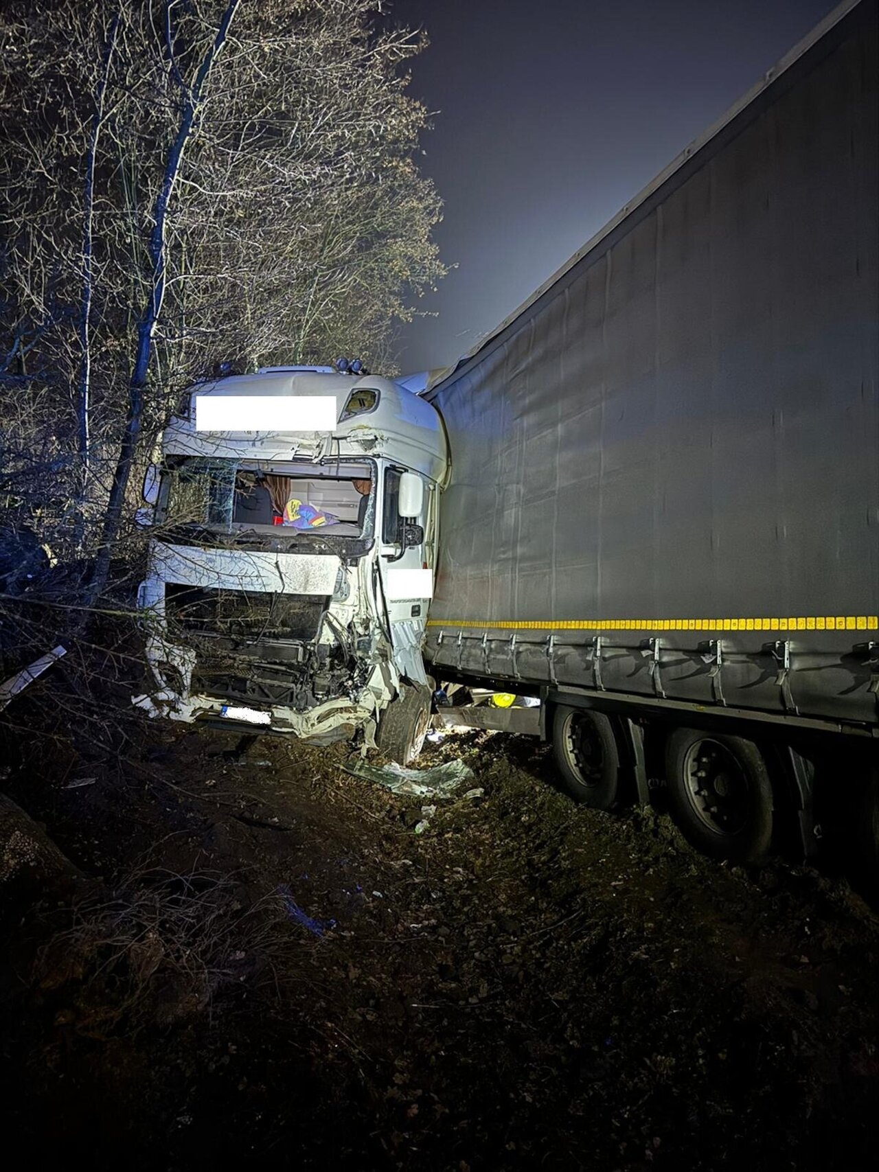 Blitzeis legt Region lahm – Feuerwehr Steinfeld am Freitag im Dauereinsatz Image 1