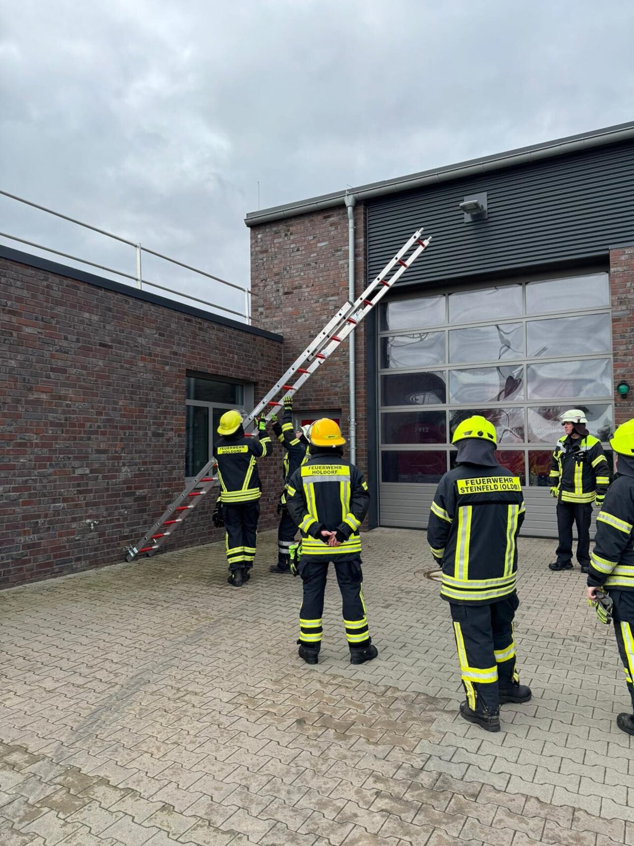 Gemeinsam stärker – MGLA-Praxistag der Feuerwehren Holdorf, Fladderlohausen und Steinfeld Image 6