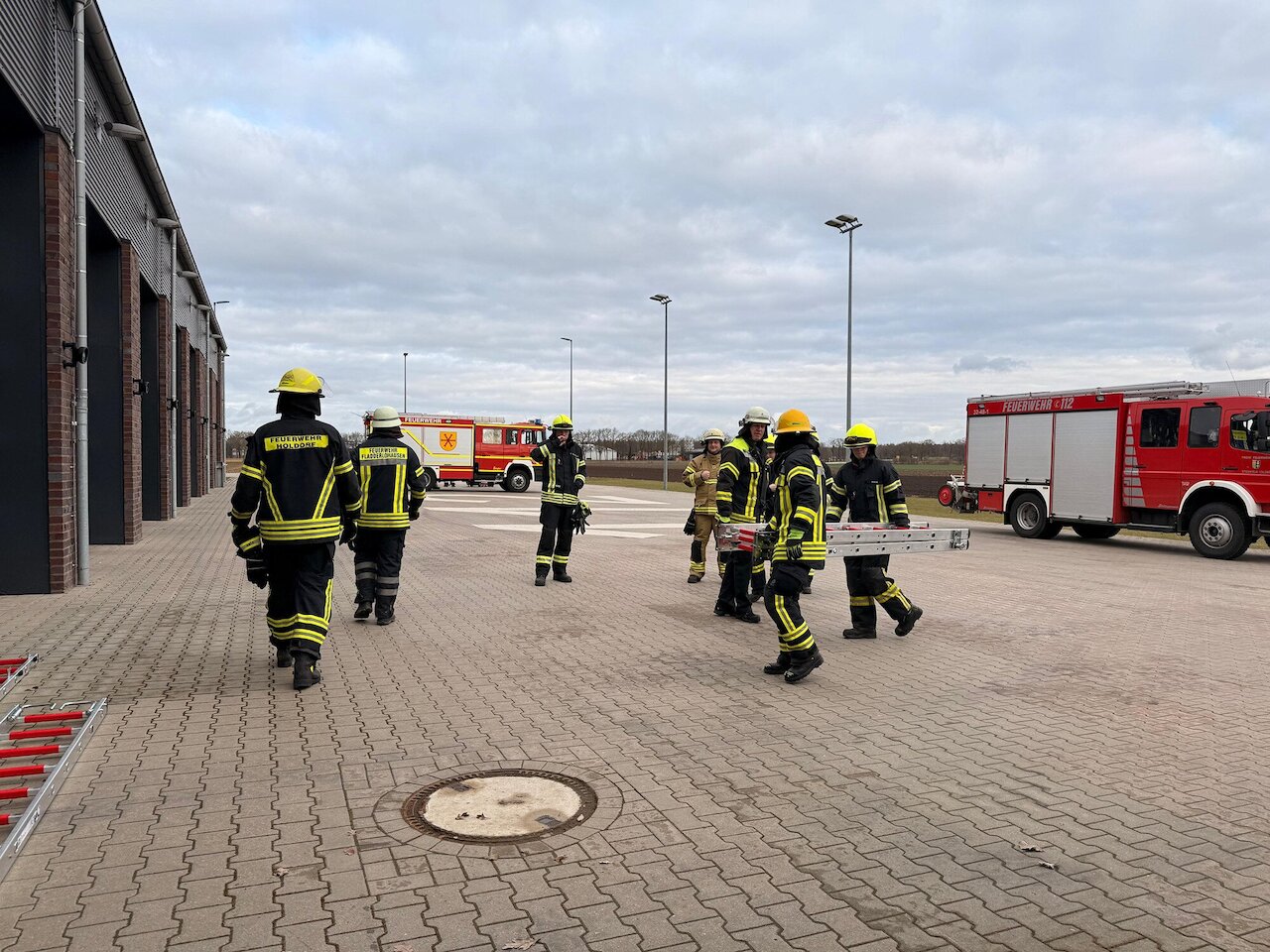 Gemeinsam stärker – MGLA-Praxistag der Feuerwehren Holdorf, Fladderlohausen und Steinfeld Image 7