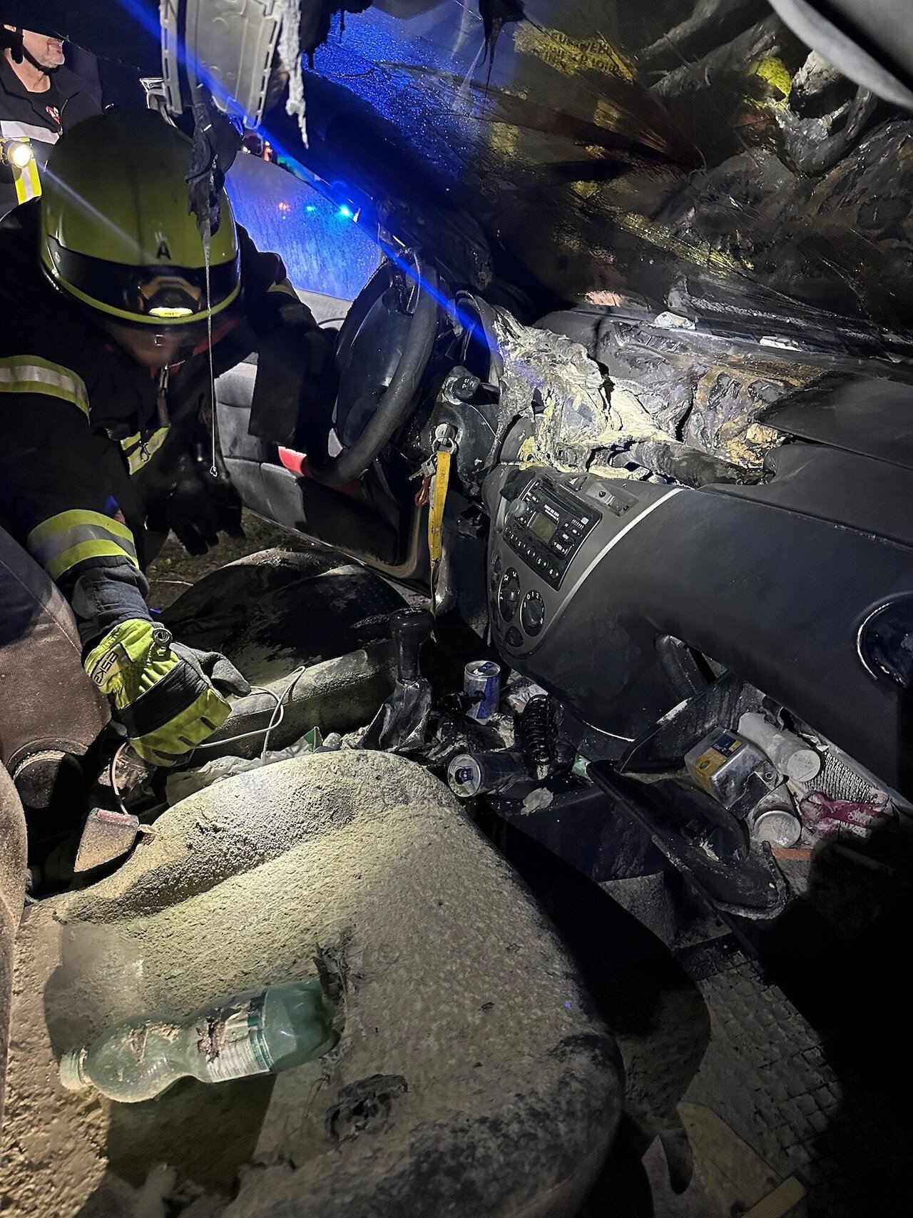 Ersthelfer verhindert größeren Fahrzeugbrand auf der Dammer Straße Image 3